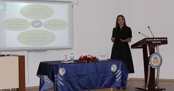 Uzm. Dyt. Emine Ömerağa realised a semainar about Practical Experiences in Sports Nutrition