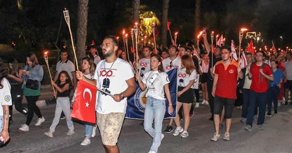 DAÜ’de 29 Ekim Cumhuriyet Bayramı Yürüyüşü Gerçekleştirildi