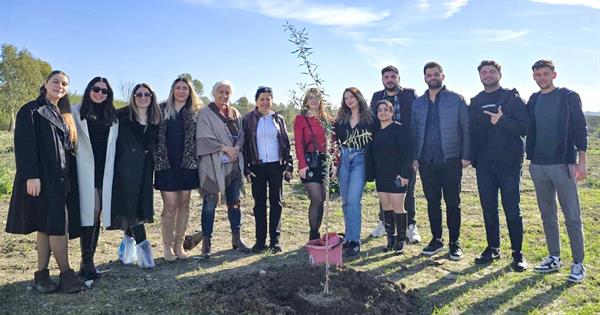 DAÜ Hemşirelik Bölümü Öğrencilerinden İklim Krizi ve Sağlık Üzerine Anlamlı Etkinlik