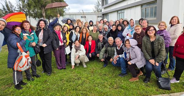 Students of EMU 60+ Senior Development Program / University of the Third Age Plant Saplings